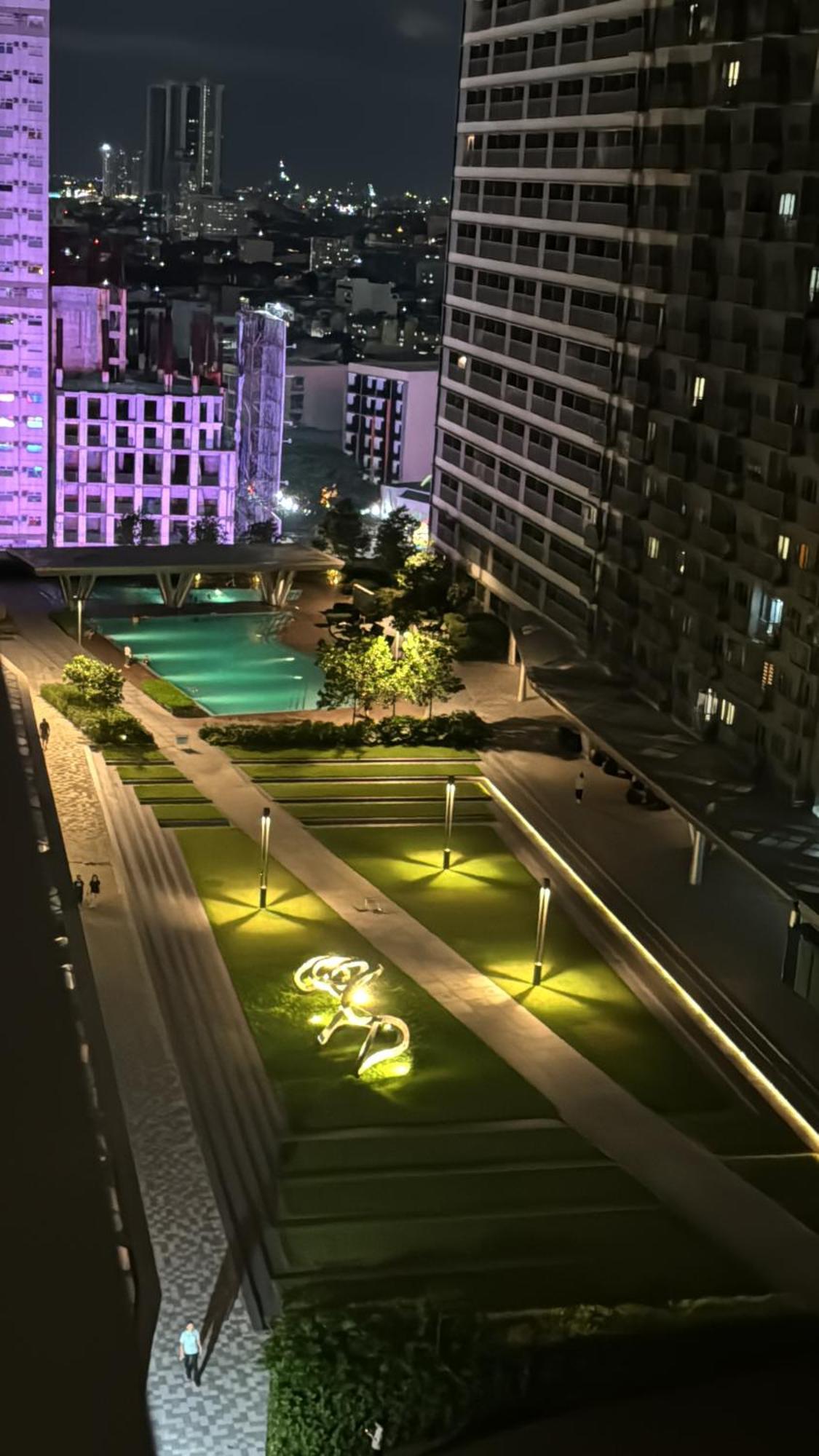 Casa Eleganza At Fame Residences - 1Br Corner Unit, Cbd, Gym, Pool, Wifi, Great View Manila Exterior photo